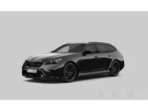 BMW 5-serie Touring M5 Touring | keramisch | M-driver's Pack | Bowers & Wilkins | comfort pack | 171