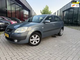 Kia Rio 1.4 Fifteen Automaat Airco Trekhaak NL Auto NAP