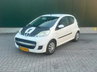 Peugeot 107 1.0-12V XS