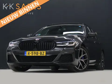 BMW 5 Serie Touring 530e M Sport [PANORAMADAK, ELEKTRISCHE TREKHAAK, APPLE CARPLAY, STOELVERWARMING,