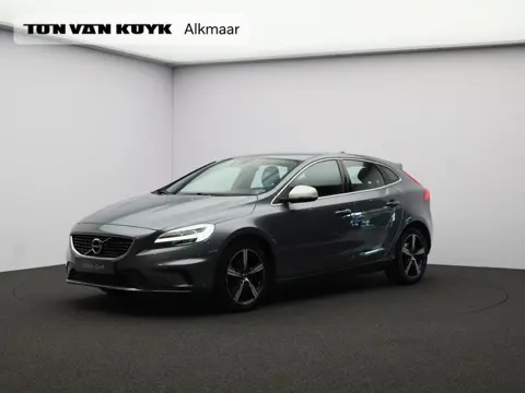 Volvo V40 2.0 T4 190PK Business Sport / Trekhaak / 17" / Nubuck-Leder / Stoelverwarming / LED / Crui