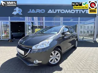 Peugeot 208 1.2 VTi Envy | Cruise Control | PDC achter | Navigatie | NAP | Keurige en goed onderhoud