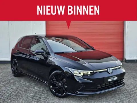 Volkswagen Golf 1.5 eTSI R-Line Business | IQ Light | H/K | Elek. trekhaak Rijklaar inclusief 1 jaar