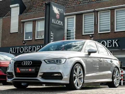 Audi A3 Limousine 1.4 TFSI CoD Ambition Pro Line S-Line ORG NL 19 INCH XENON CRUISE