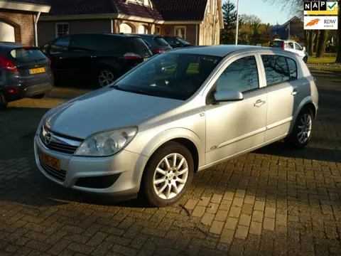 Opel Astra 1.6 Temptation