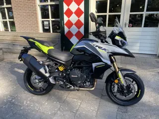 Benelli TRK 902 STRADALE ABS (bj 2026)