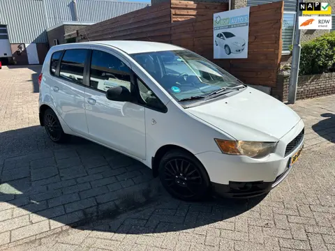 Mitsubishi Colt 1.1 Edition One nieuwe apk!