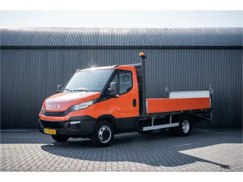 Iveco Daily 35C14 | 136 PK | N1 | Laadklep | 3.5T Trekhaak | Navi | Airco