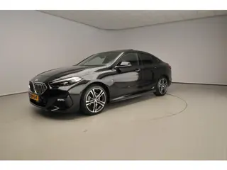 BMW 2 Serie Gran Coupé 218i | M-Sportpakket | LED | Navigatie | Panoramadak | Sportstoelen | Sporton