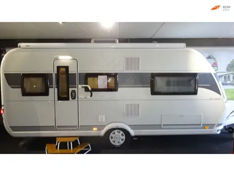 HOBBY de LUXE 495 UL 2022 ENKELE BEDDEN Rondzit Mover