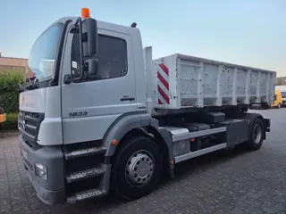 Mercedes-Benz Axor 1833 Hooklift system + hydr.lock