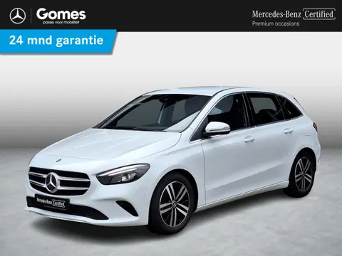 Mercedes-Benz B-klasse 200 Luxury Line | Trekhaak | Achteruitrijcamera | Stoelverwarming | Spoorassi