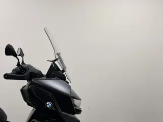 BMW C 400 GT Triple Black, Full Option, BTW! (bj 2026)
