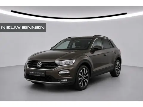 Volkswagen T-Roc 1.0 TSI | Stoelverwarming | Apple Carplay | Parkeersensoren | Trekhaak | Climate Co