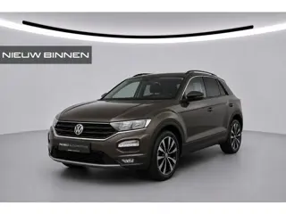 Volkswagen T-Roc 1.0 TSI | Stoelverwarming | Apple Carplay | Parkeersensoren | Trekhaak | Climate Co