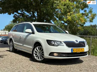 Skoda Superb Combi 1.4 TSI Active | Memory + Stoel verw. + Cruise + Clima nu €7.975,-!!!