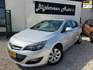 Opel Astra 1.4 Turbo Blitz Org. NL | Dealer Onderhouden | Navi | Cruise | PDC | LM
