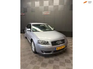 Audi A3 1.6 Attraction | Clima | Nieuwe APK |