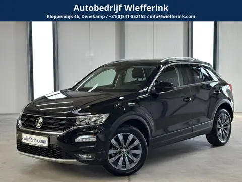 Volkswagen T-Roc 1.5 TSI 150pk Style Business DSG | Trekhaak | Camera | Stoelverwarming