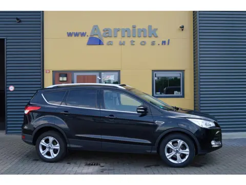 Ford Kuga 1.6 150 pk Titanium (bj 2014)