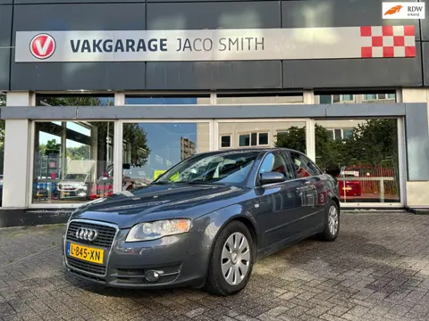 Audi A4 2.0 Q AUT.