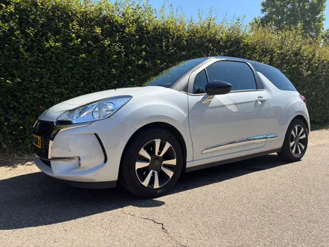 DS 3 1.2 PureTech So Chic Navi