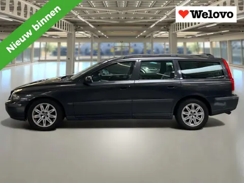 Volvo V70 2.4 Comfort Line Automaat, Nieuwe APK, Trekhaak..