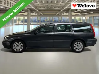 Volvo V70 2.4 Comfort Line Automaat, Nieuwe APK, Trekhaak..