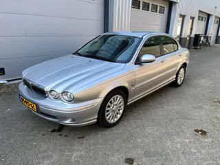 Jaguar X-type 2.0 V6 Business Edition! YOUNGTIMER! Clima!