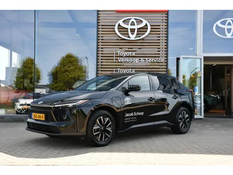 Toyota Bz4x Executive 73 kWh 224pk | MY 26 | Leder | Dodehoekdetectie | Warmtepomp | JBL-audio |
