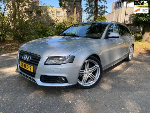 Audi A4 Avant 2.0 TFSI Pro Line Business Trekhaak|Pano|DB vervangen|S Line