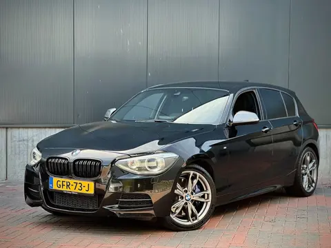 BMW 1-serie M135i xDrive Business+ * Led * Camera * H/K * Leer * Goed Onderhouden *