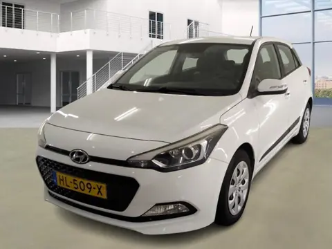 Hyundai i20 1.2 HP i-Motion Comfort Navi Climate Cruise PDC