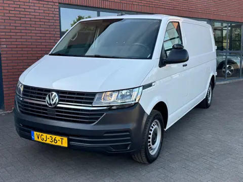Volkswagen Transporter 2.0 TDI L2H1 30 Camera Cruise Airco Navi Carplay