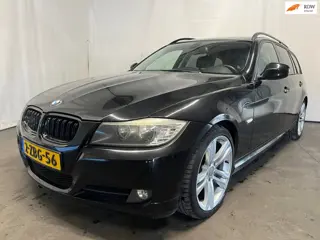 BMW 3-serie Touring 318d Corporate Lease High Executive SCHADEAUTO!