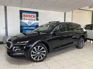 Škoda Octavia Combi 1.4 TSI iV PHEV Business Edition Plus Panoramadak / Elec stoelen met geheugen / 