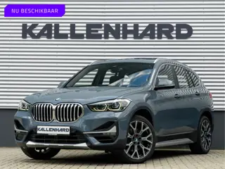 BMW X1 sDrive20i xLine - Pano - Trekhaak - Head-Up - Camera
