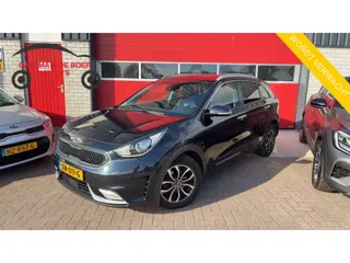 Kia Niro 1.6 GDi Hybrid DynamicPlusLine CAMERA / CARPLAY / LED / STOEL-STUUR VERW / CLIMA