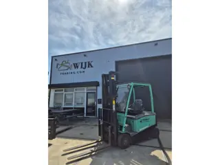 2013 Mitsubishi  Flp16 1.6t sideshift / triplex