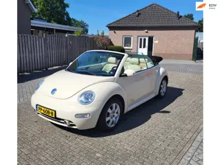 Volkswagen New Beetle Cabriolet 2.0 Highline Beige APK07/27!