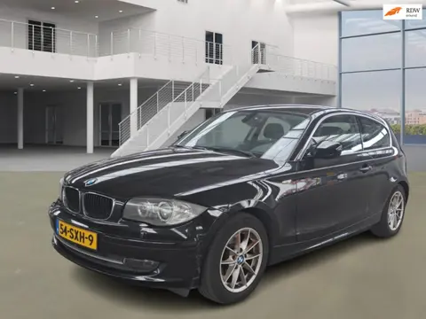BMW 1-serie 116i Business Line Ultimate Edition AUT NAVI LEDER