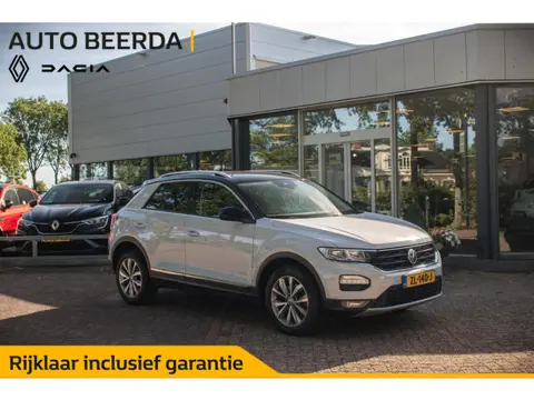 Volkswagen T-Roc 1.0 TSI Style | Trekhaak | Climate Control | Adaptieve Cruise Control | Camera | Pr