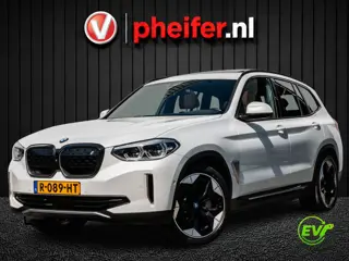 BMW iX3 High Executive 80 kWh SOH 97% Trekhaak/ Elek. panoramadak/ Harman-Kardon/ 360 camera/ Adapt.
