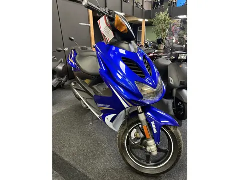 Yamaha Bromscooter Aerox R (bj 2011, automaat)