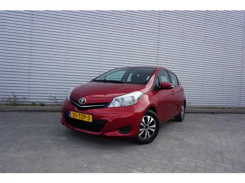 Toyota Yaris 1.0 VVT-i Aspiration Airco / Navi / Camera / BT / Elektr. ramen / NAP