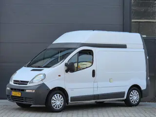 Opel VIVARO 1.9DTI BUSCAMPER 1RSTE EIGENAAR NAP! (bj 2004)