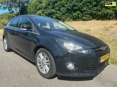 Ford Focus 1.0 EcoBoost Edition Plus - Clima - Cruise - Navi - PDC - Trekhaak