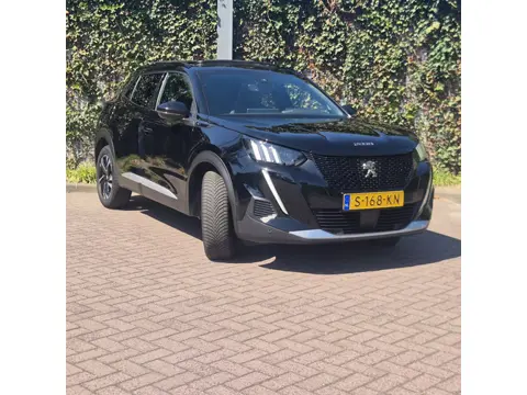 Peugeot E-2008 GT | Pano | ACC |SOH 95,44 % | Warmtepomp | 11 kW 3-fasen | Camera