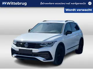 Volkswagen Tiguan 1.4 TSI 245pk DSG eHybrid R-Line Business / Panorama dak / Black style / IQ-Led / 