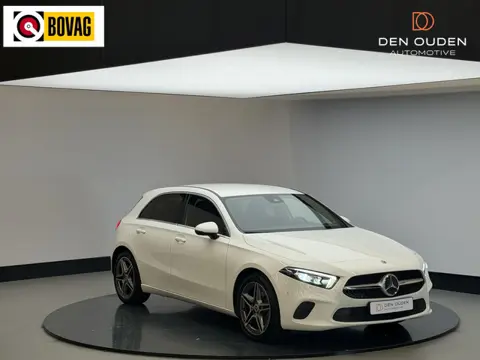 Mercedes-Benz A-klasse 200 Business Solution | 18 '' AMG wielen | Burmerster sound | Sportstoelen ve